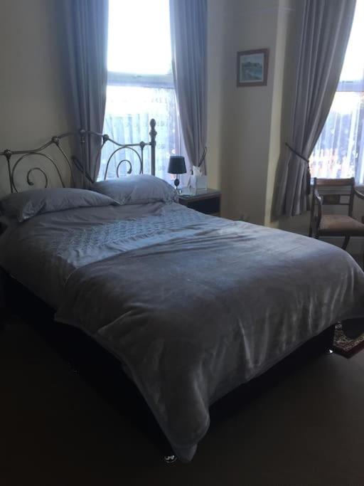 Turret Corner, Colwyn Bay, 5Min Walk To Sandy Beach Villa คอนวี ภายนอก รูปภาพ