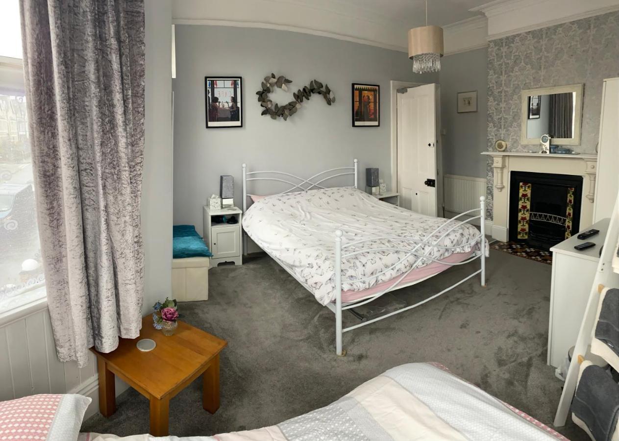 Turret Corner, Colwyn Bay, 5Min Walk To Sandy Beach Villa คอนวี ภายนอก รูปภาพ