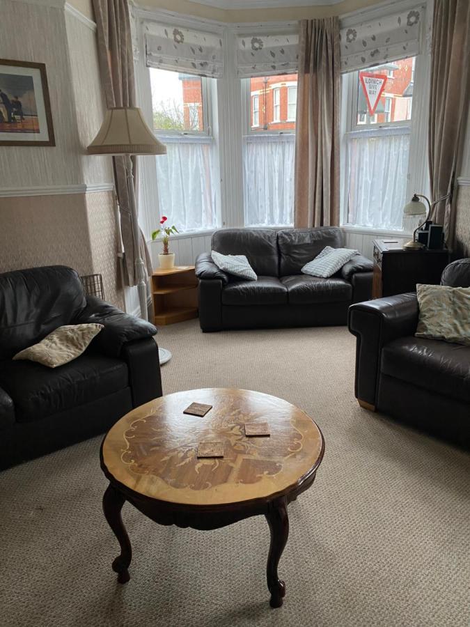 Turret Corner, Colwyn Bay, 5Min Walk To Sandy Beach Villa คอนวี ภายนอก รูปภาพ