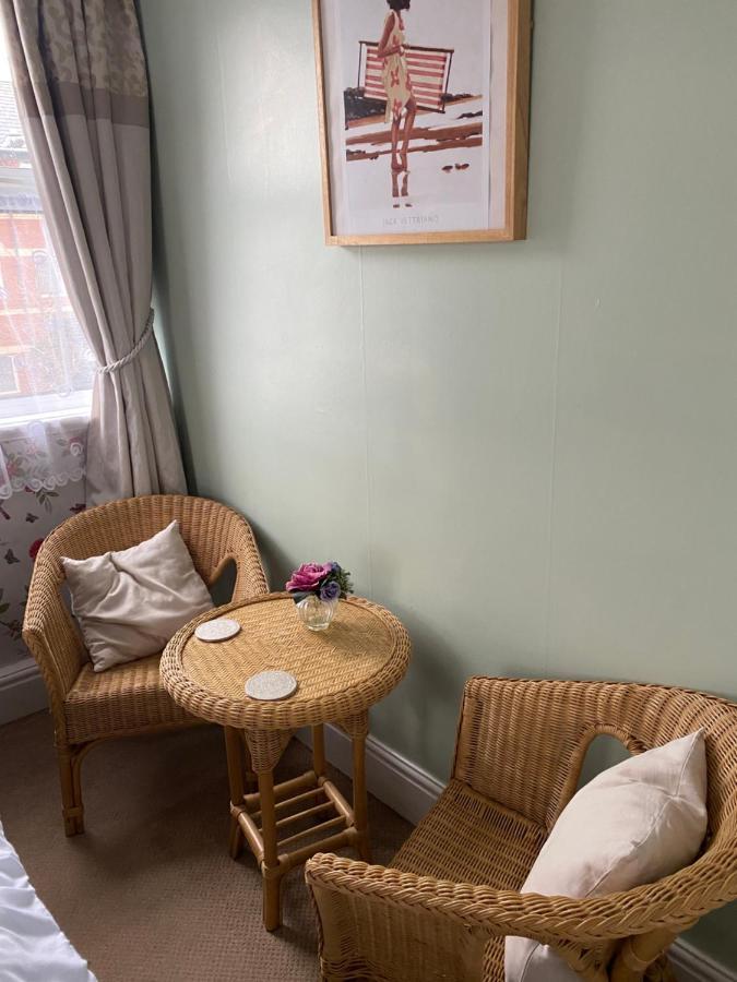 Turret Corner, Colwyn Bay, 5Min Walk To Sandy Beach Villa คอนวี ภายนอก รูปภาพ